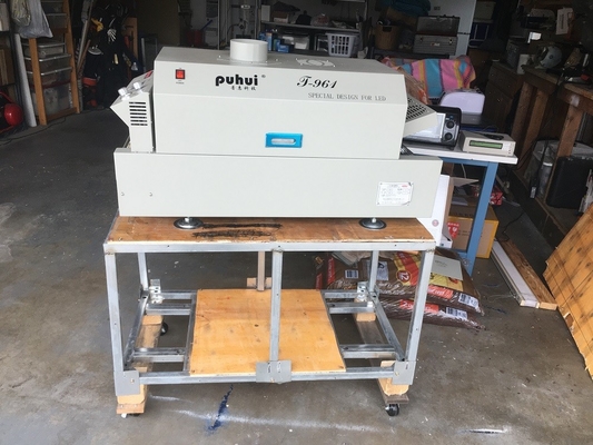 SMT Line kecil 60 Feeders 4 Kepala CHMT560P4 SMT P & P Mesin / Reflow Oven T961 / Solder Paste Printer 3040