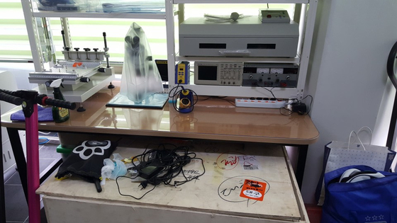 Advanced 4 Head Pick and Place Machine SMT Line Produksi CHMT560P4, 3040 Printer, T962C Reflow Oven