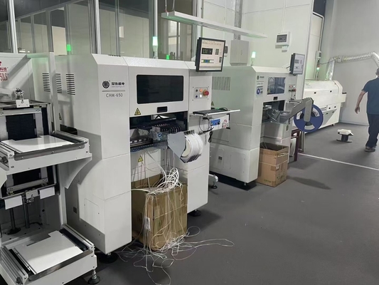 Charmhigh 2025 Semua Model 10 Jenis SMT Pick and Place Machine 2,4,6,8,10,20 Kepala PCBA Manufaktur