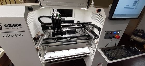 Table Top CHM-650 Tinggi Presisi 4 Heads SMT PCB Component Mounting Machine